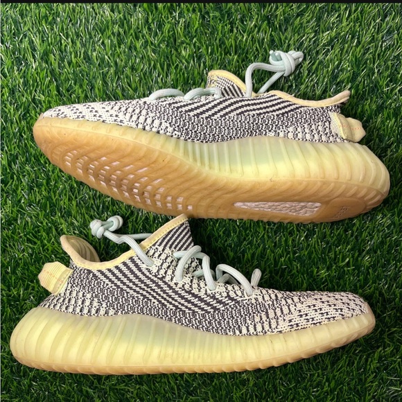 Adidas Yeezy Boost 350 V2 Yeezreel Non-Reflective - Picture 4 of 11
